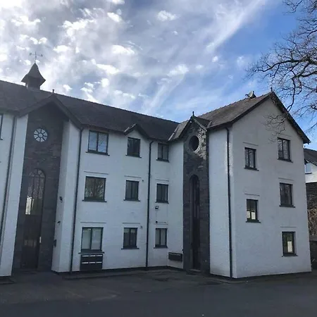 Gardenside Free Private Parking * Windermere